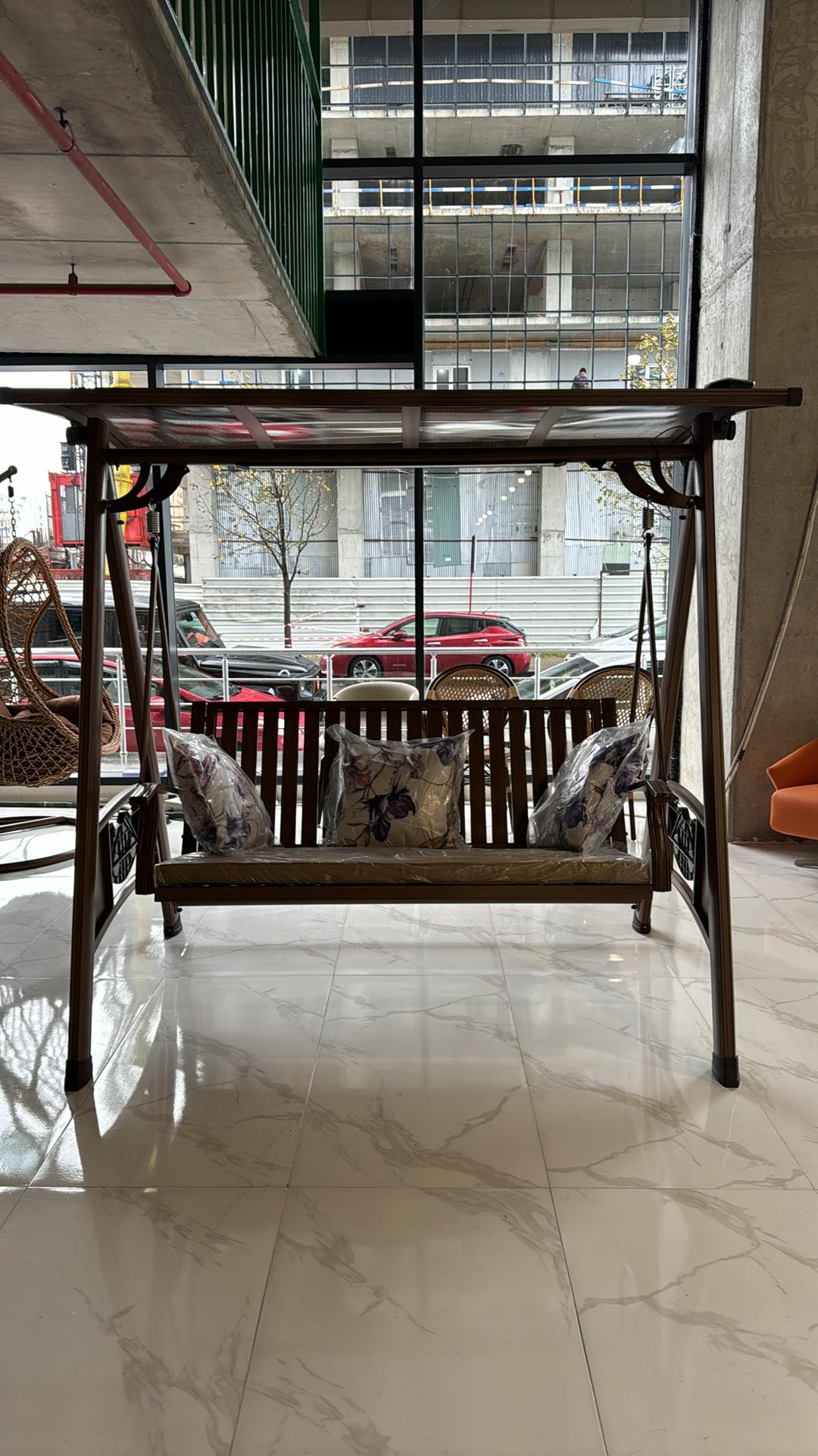 საქანელა