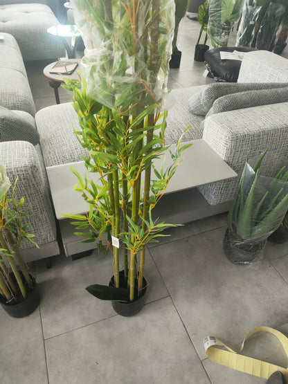 პლასტმასის ხელოვნური მცენარე