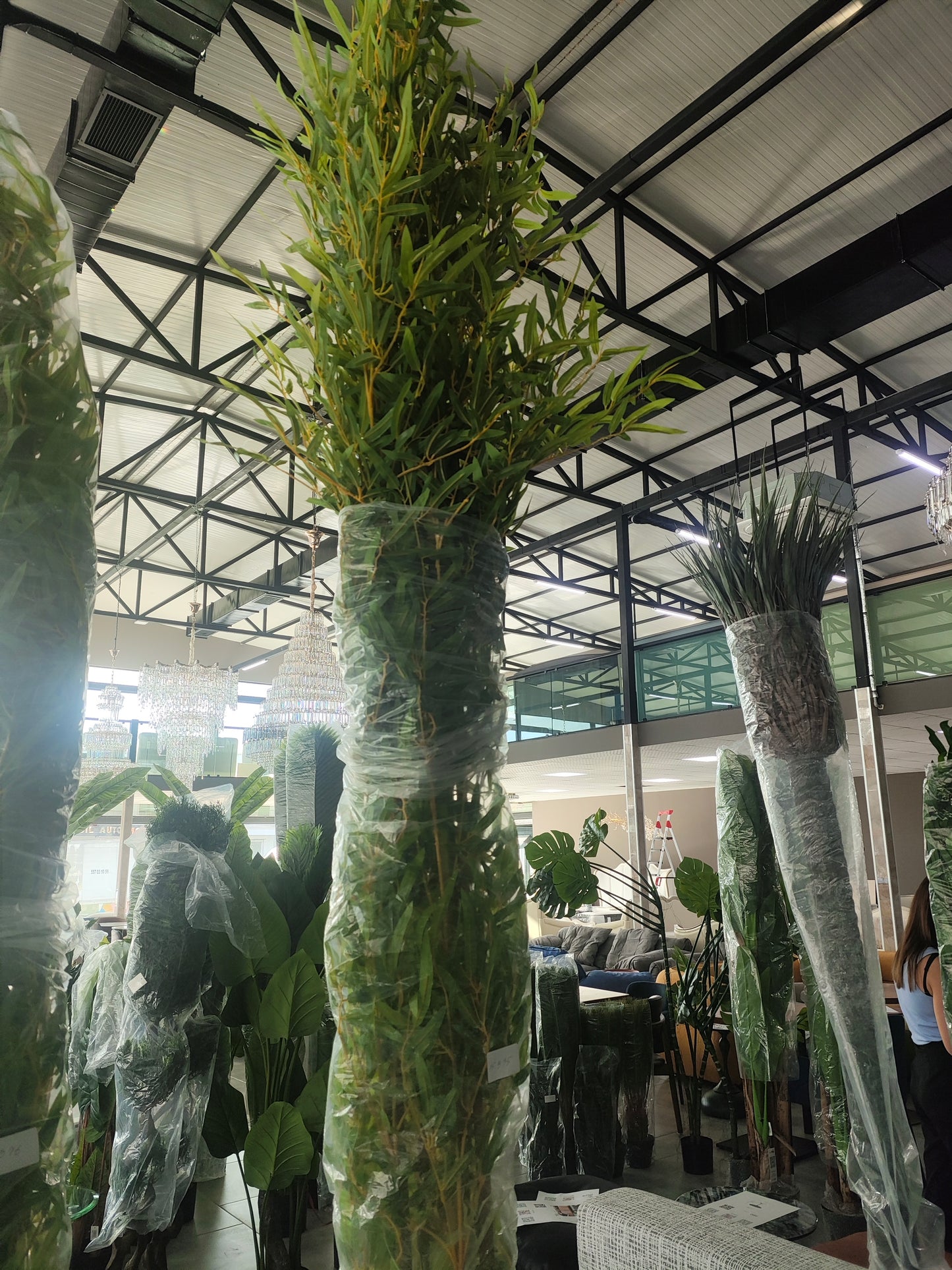 პლასტმასის ხელოვნური მცენარე